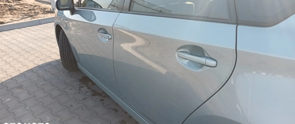 Toyota Prius cena 49900 przebieg: 185000, rok produkcji 2015 z Warszawa małe 742